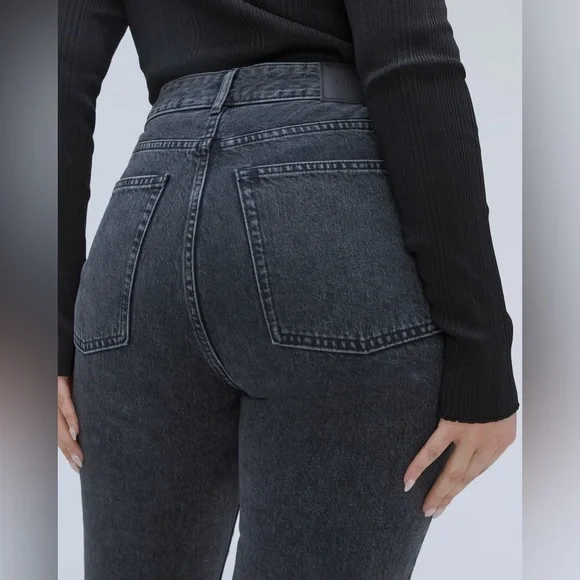 NWT Everlane High Rise ‘The Curvy Cheeky Jean,’ in Washed Black, 23 - Picture 6 of 14